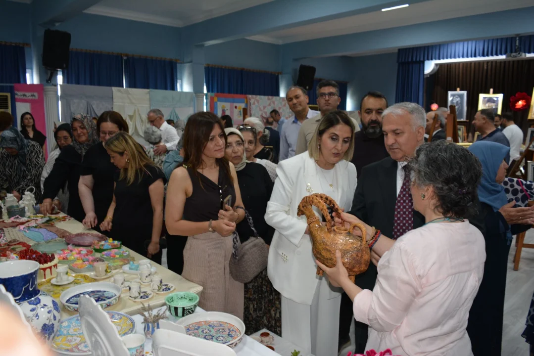 Kişisel Gelişimin ve Üretimin Adresi Ceyhan: Kursiyerlerin Gurur Günü