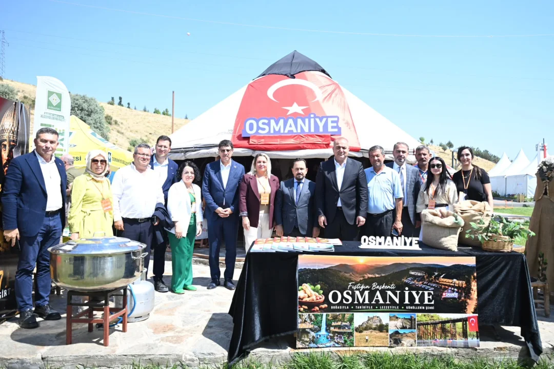 Hakan Yıldırım Ahlat’ta DATÜB Çadırı Ve Devlet Bey Konağı’nı Ziyaret Etti
